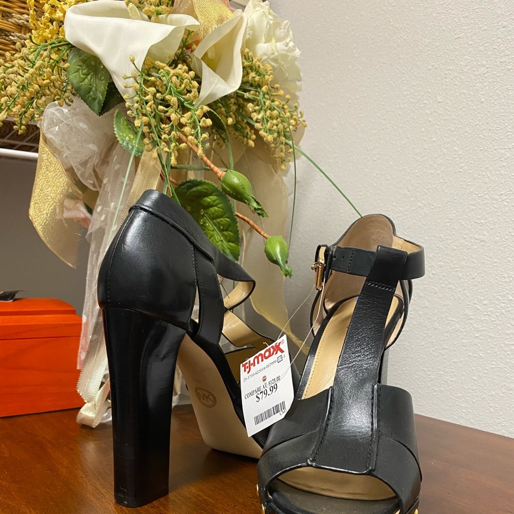 Michael Kors platform sandles